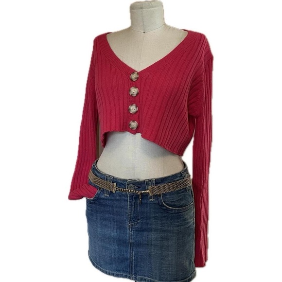 Red / pink knit cropped cardigan - Picture 1 of 3